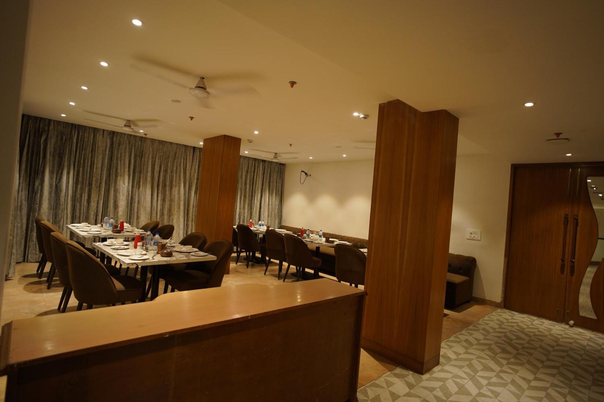 Hotel Mumbai House Express Udaipur Exterior foto